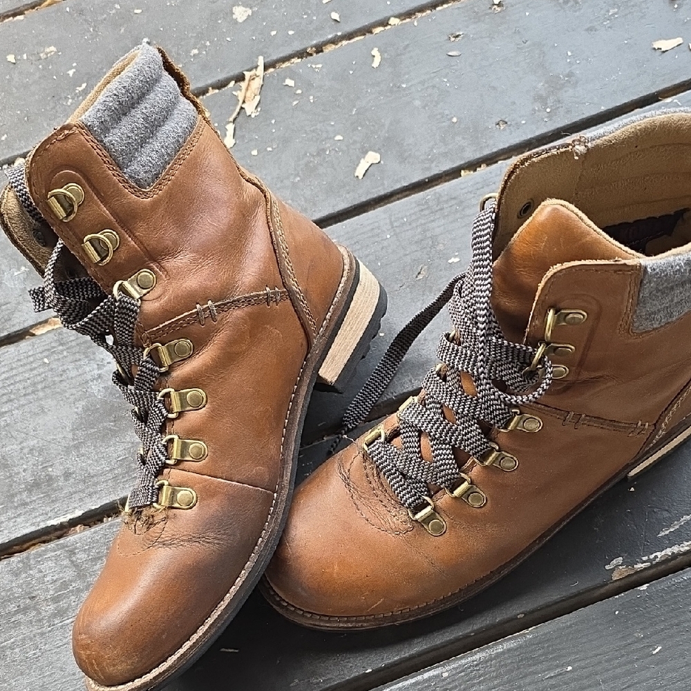 Kodiak Women's Brown Leather Boots with Gray Details - Picture 3 of 13